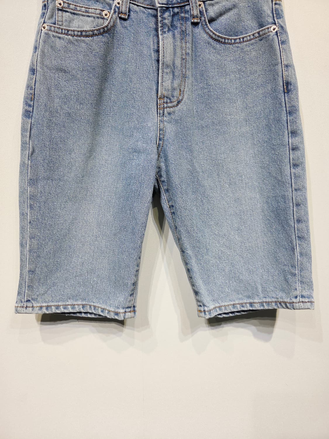 Dunst 던스트 데님 미드 쇼츠 연청 상품이미지4