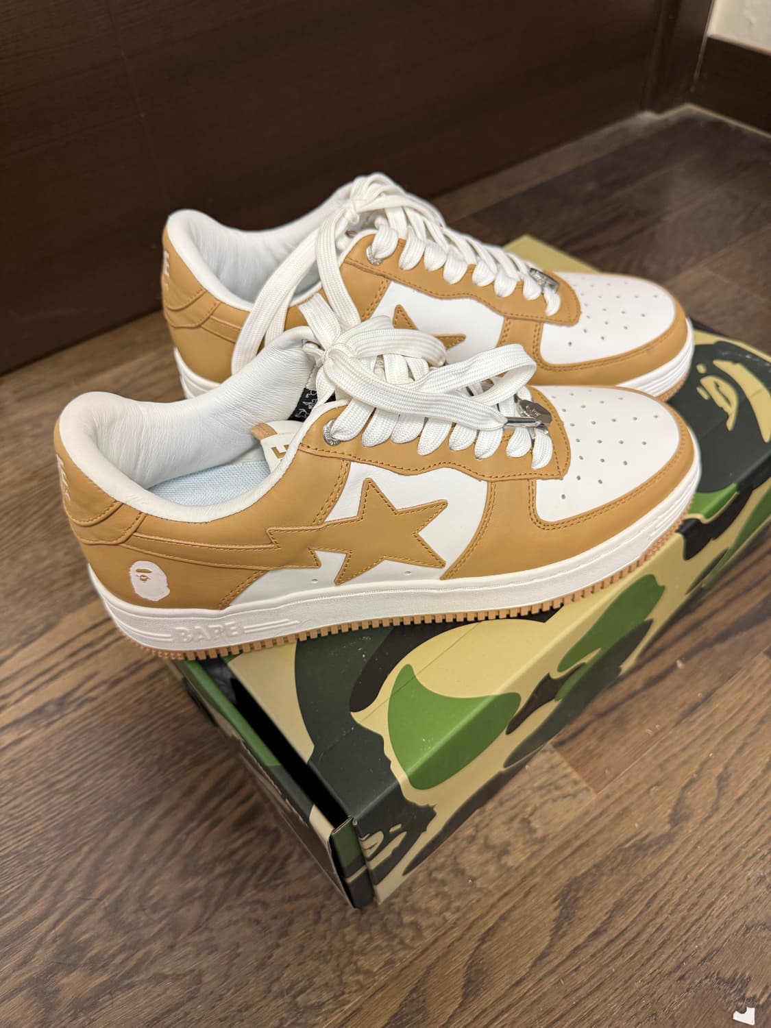 베이프스타4 베이지 로우 265 판매합니다. 상품이미지1