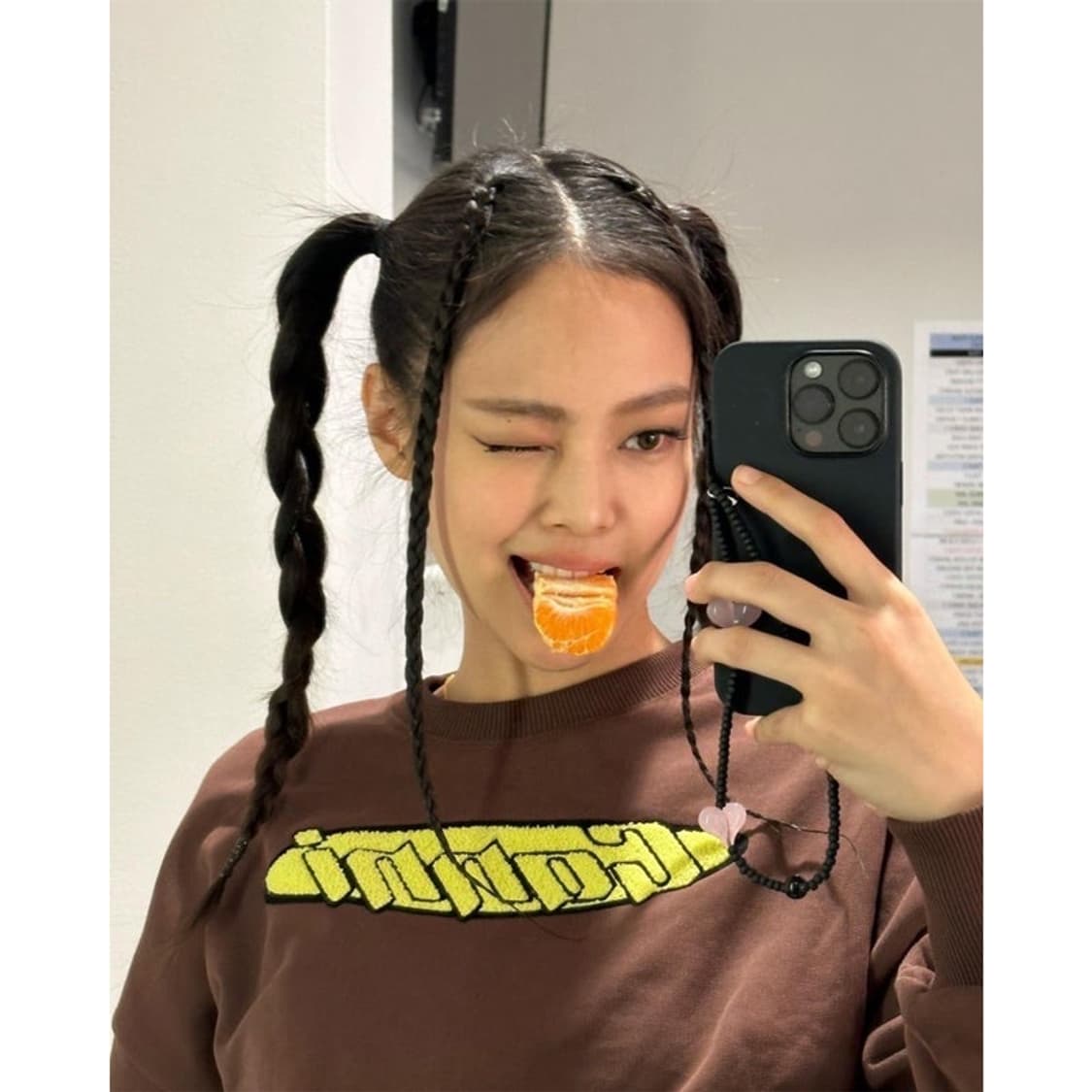 (제니착용) (L) 가니 여성 로고 맨투맨 커피 상품이미지1