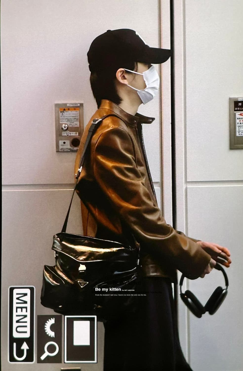 프라다 남성 가죽 크로스백 숄더백 블랙 팝니다 상품이미지10