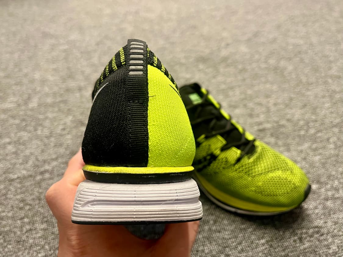 [255] 나이키 플라이니트 트레이너 형광  상품이미지5