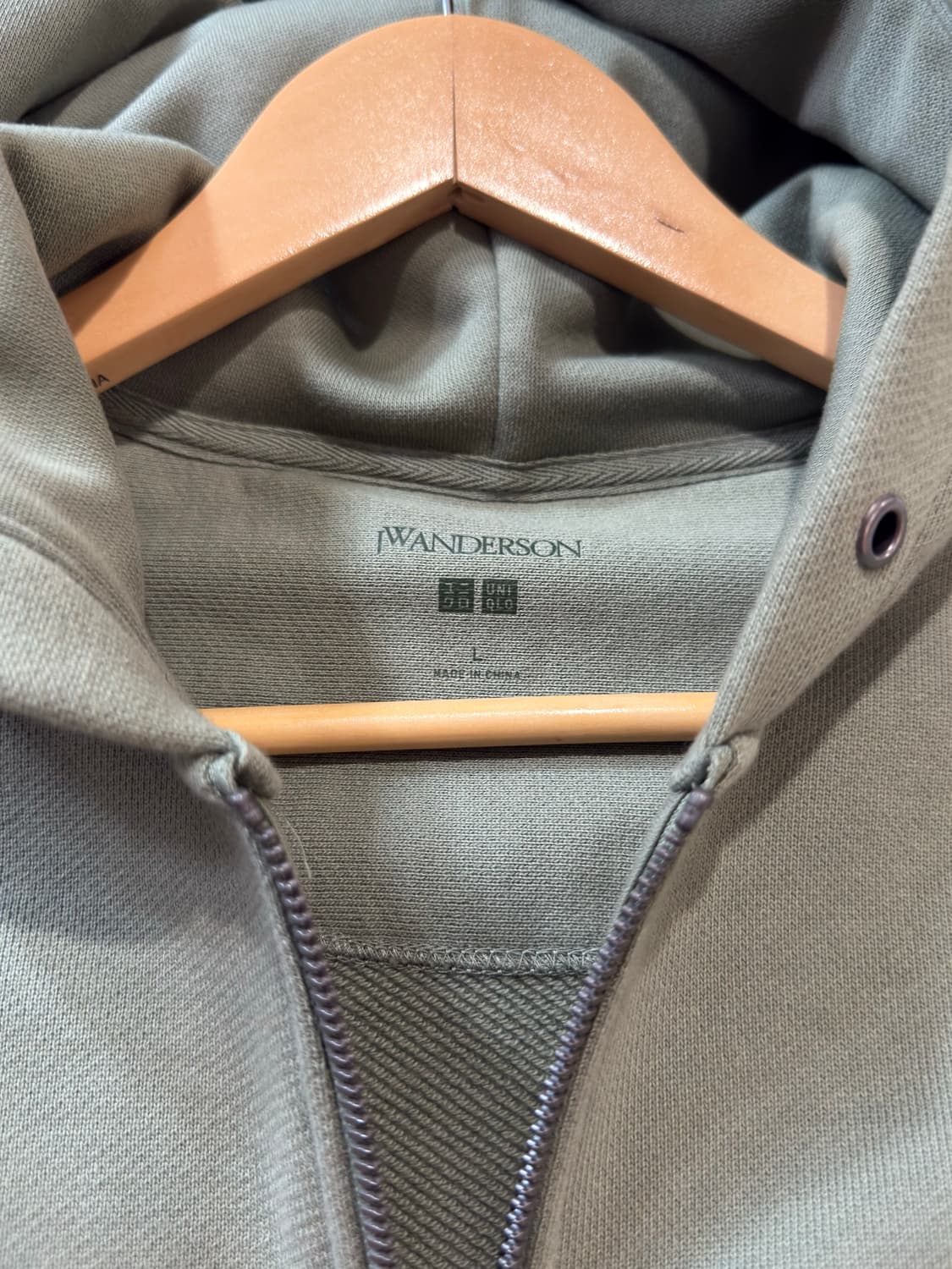 유니클로 jw앤더슨 후드집업 상품이미지3