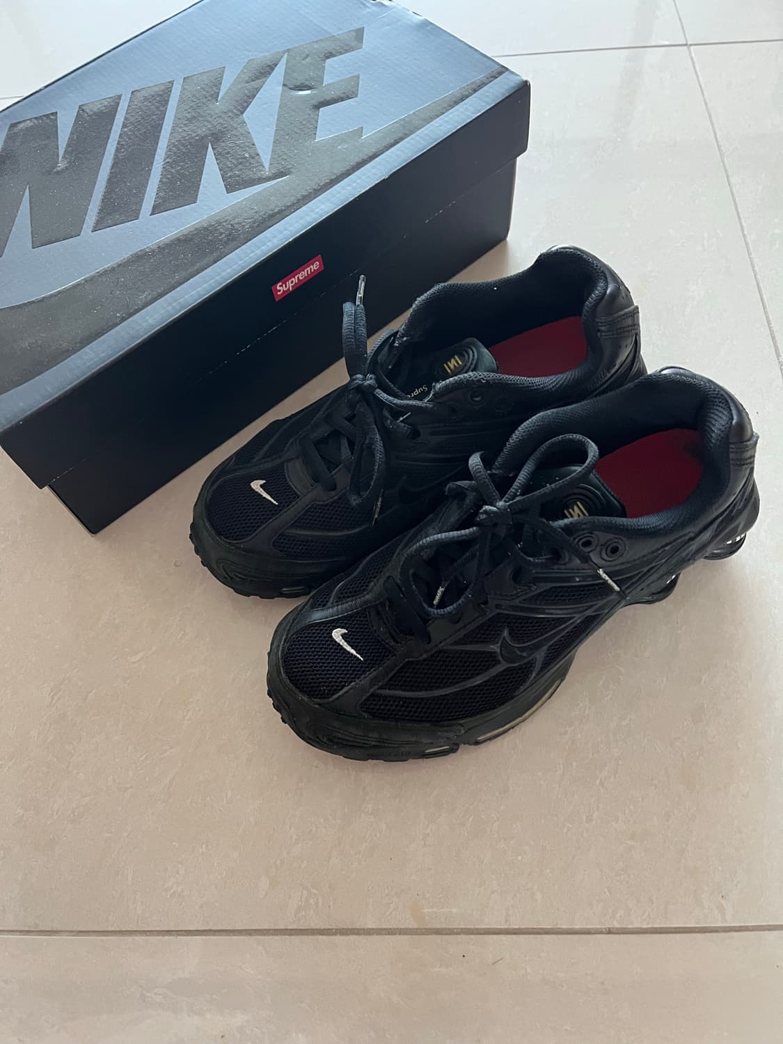 나이키 x 슈프림 샥스 라이드 2 SP 블랙 235 상품이미지2