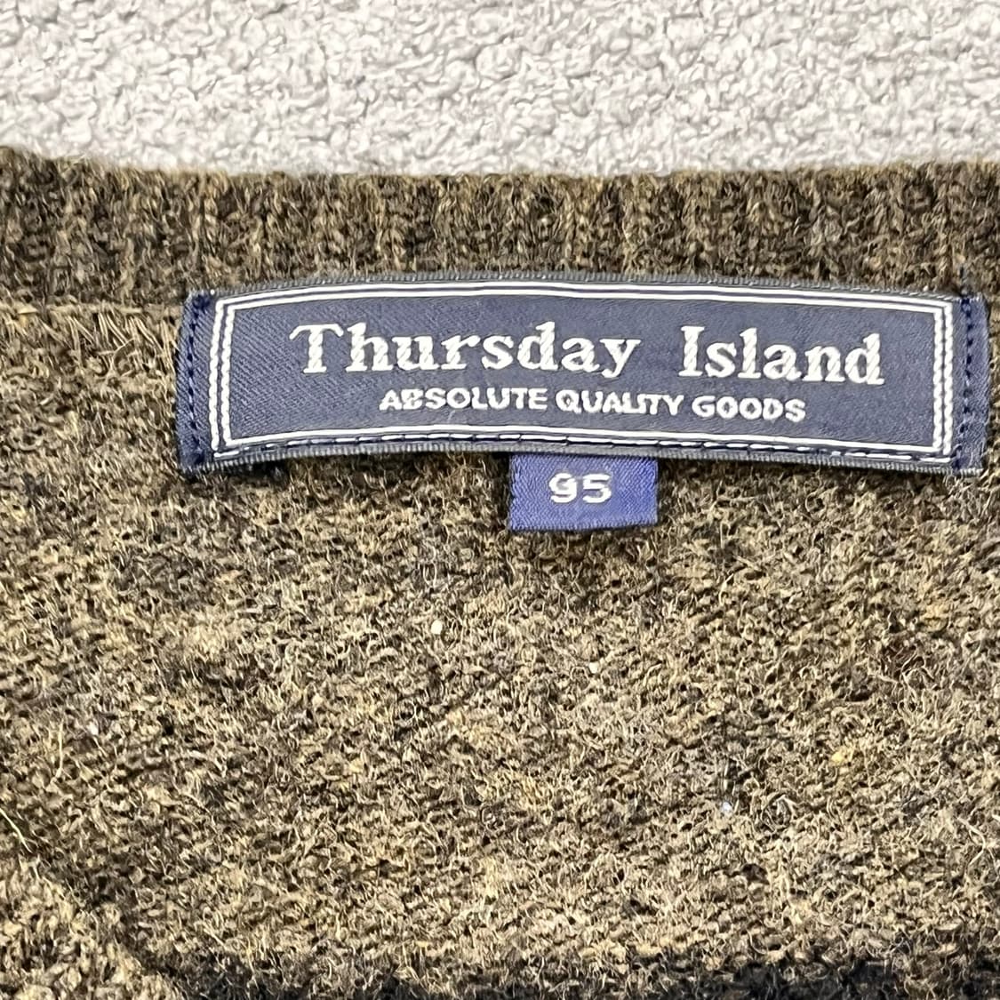 95 Thursday Island 스트라이프 브이넥 니트 상품이미지4
