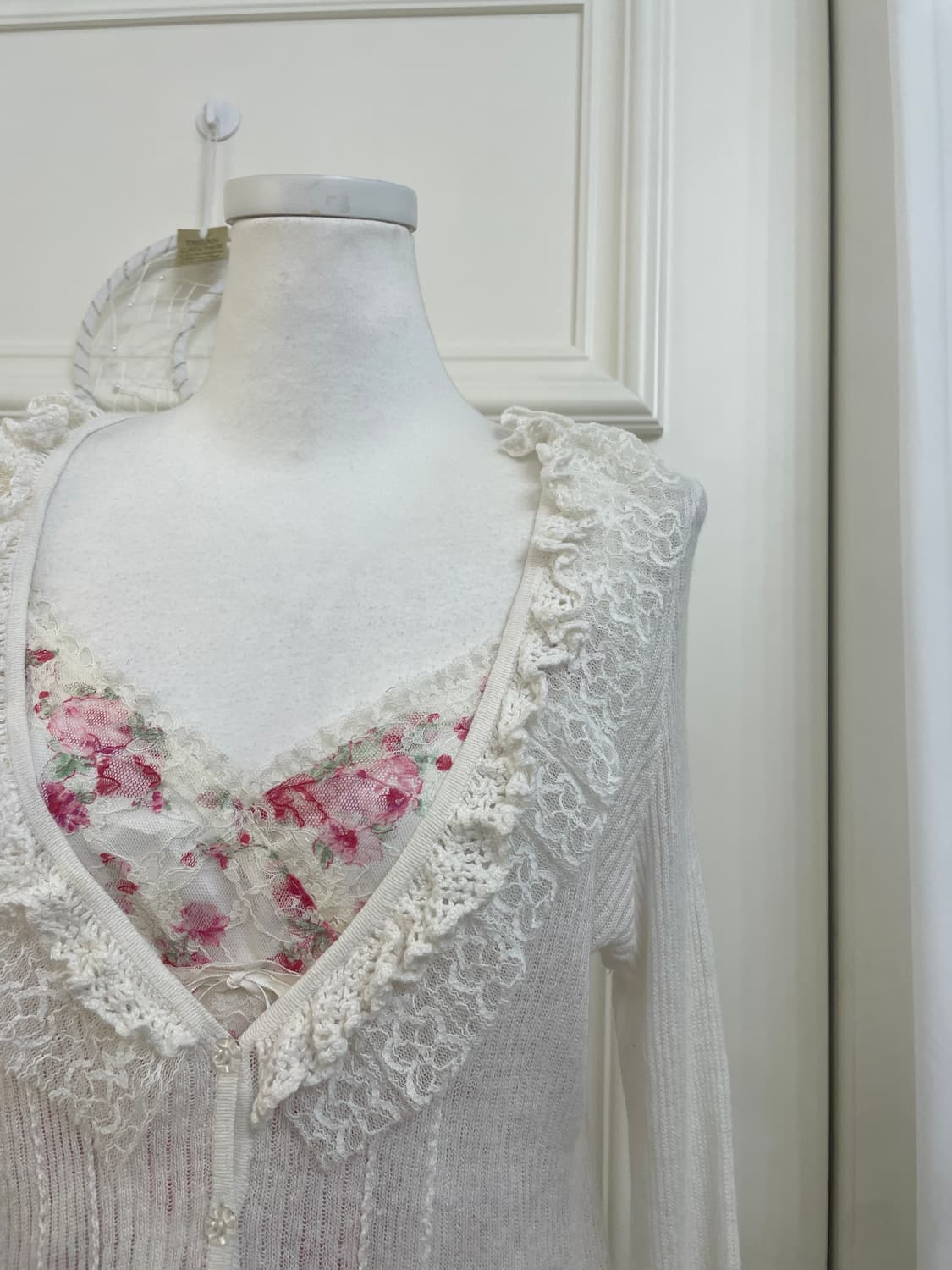 white lace ruffle crystal button fairy c 상품이미지8