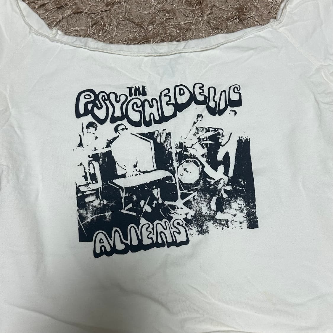 브랜디멜빌 오프숄더 그래픽 탑 상품이미지2