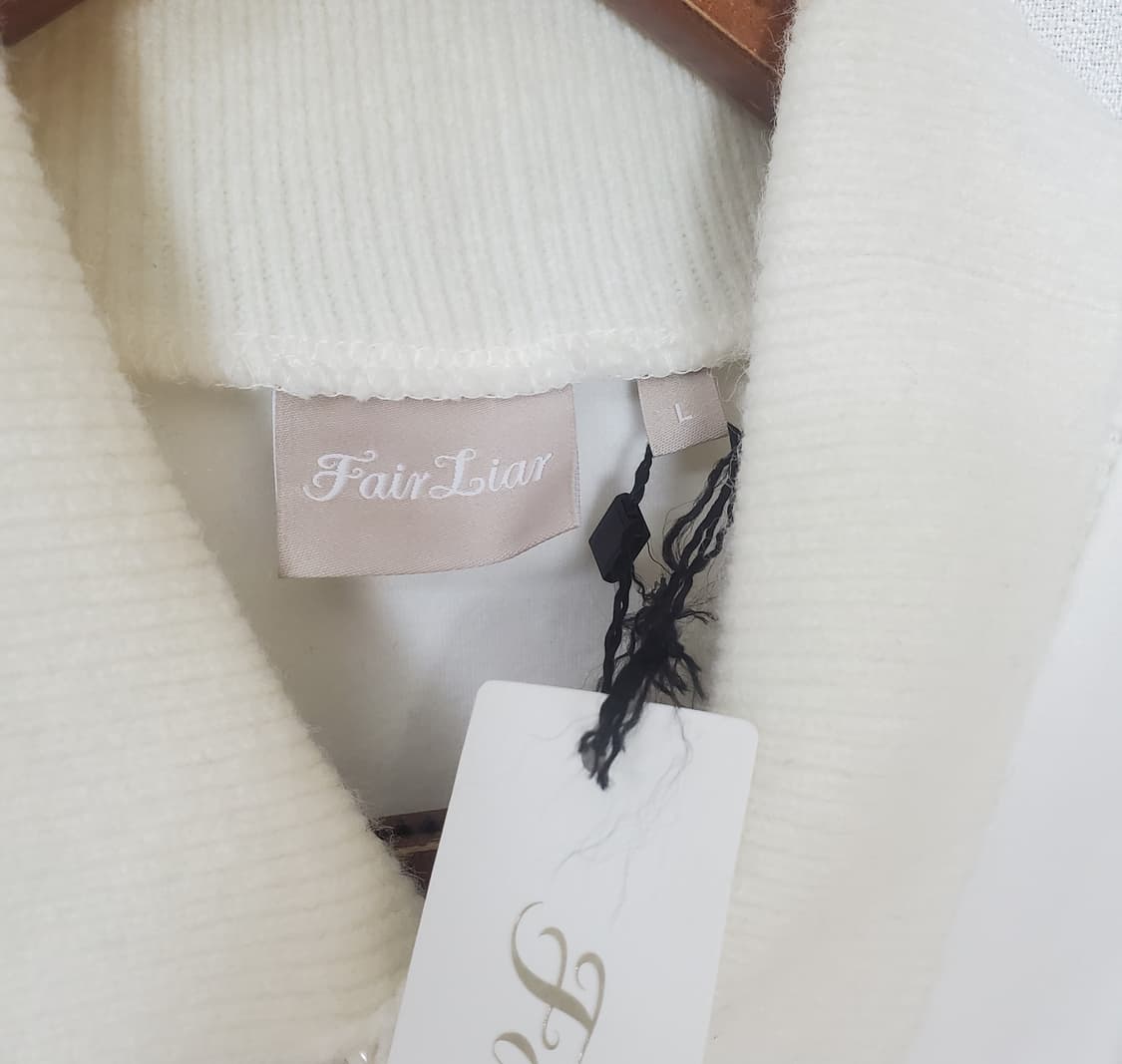 (새제품)페어라이어 여성L(100) 니트티 2025년식  상품이미지7