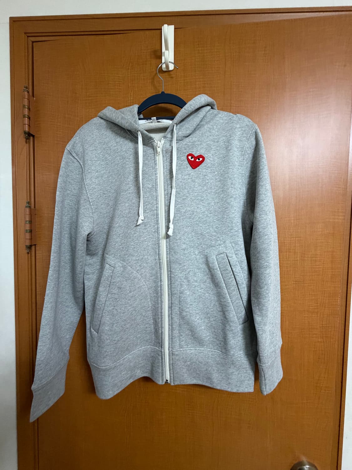 꼼데가르송 후드집업 상품이미지1