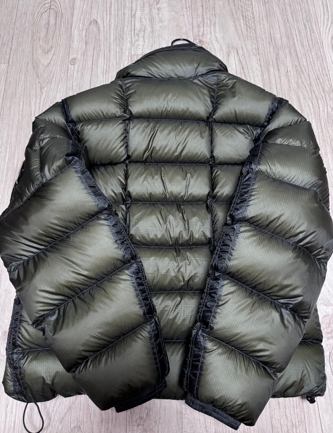 cp컴퍼니 dd쉘 논후드 그레이프 리프 그린 s사이즈 상품이미지2