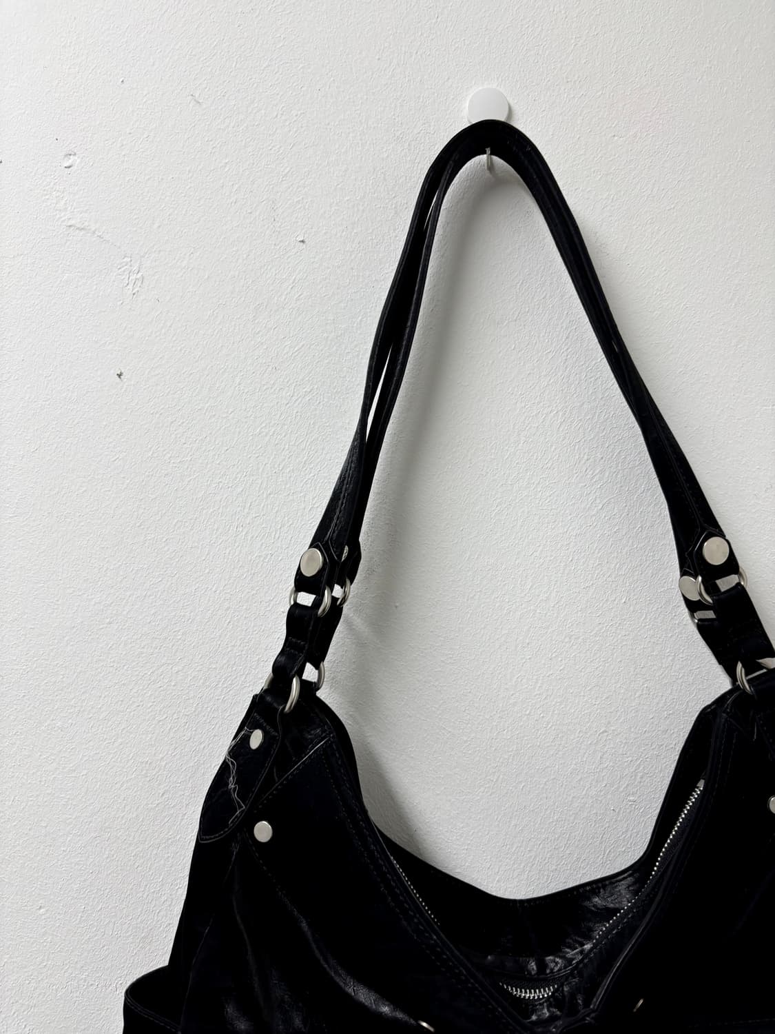 “ILLIGO” Y2K Mood Pocket Detail Bag 상품이미지4