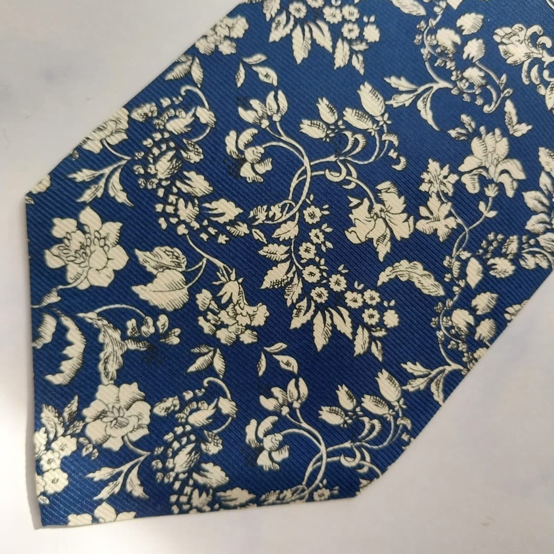 갭 실크 네이비 플라워 패턴 넥타이 10cm A+등급 K2354 상품이미지6