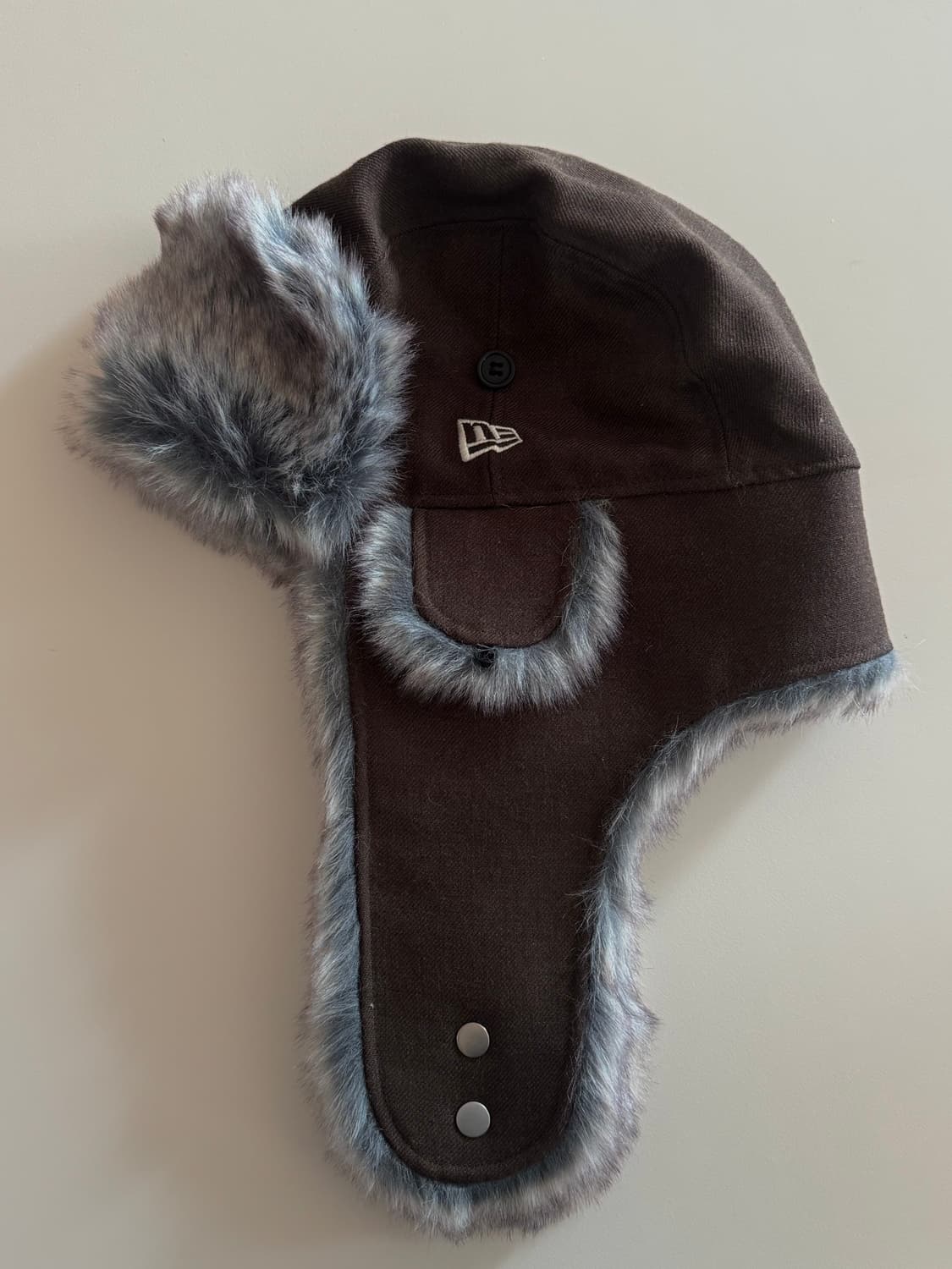 뉴에라 울 트래퍼 월넛 상품이미지1