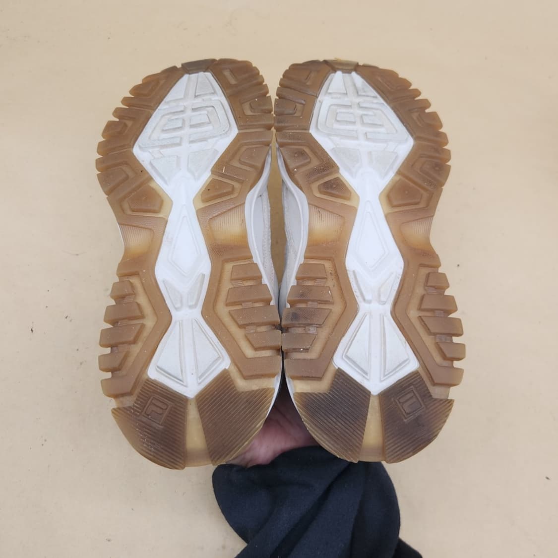 휠라 트랜스포즈3 운동화250 상품이미지3