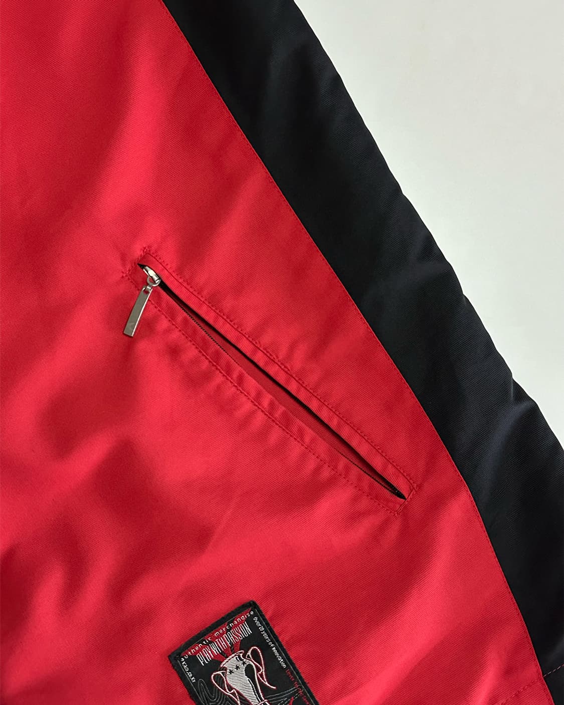 KIKA 올드스쿨 바람막이 상품이미지3