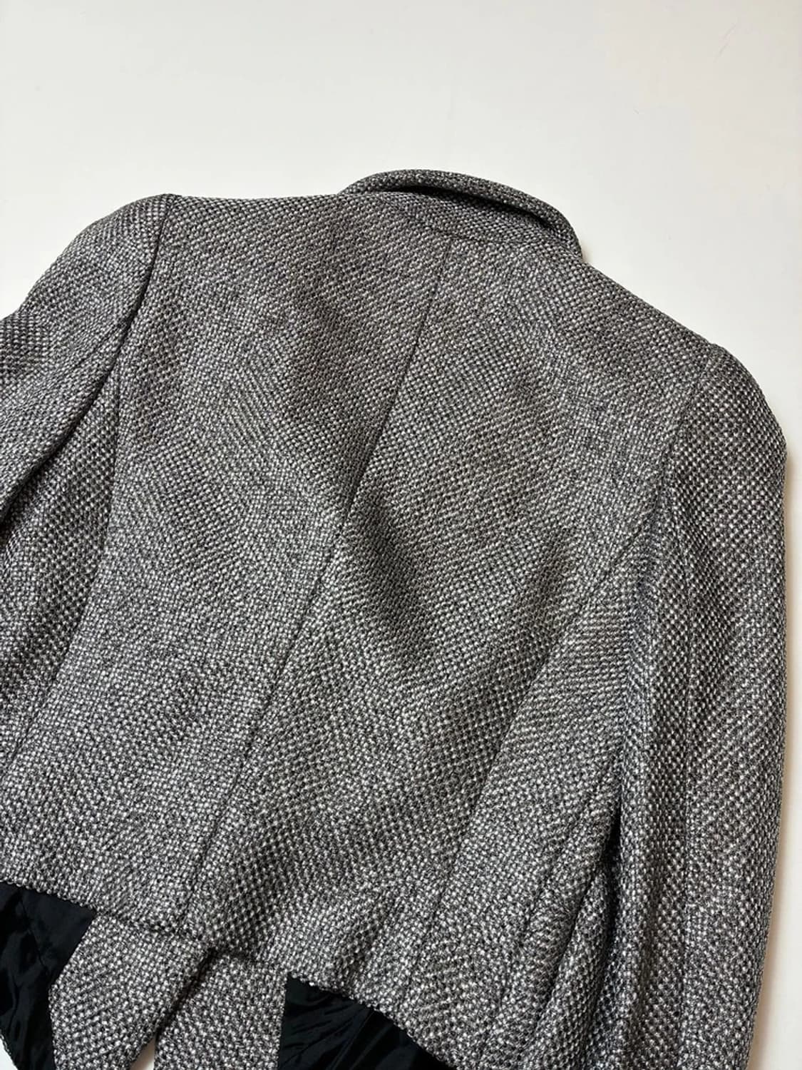 엠포리오 아르마니 퍼프 크롭 블레이저 자켓 PN8638 상품이미지5