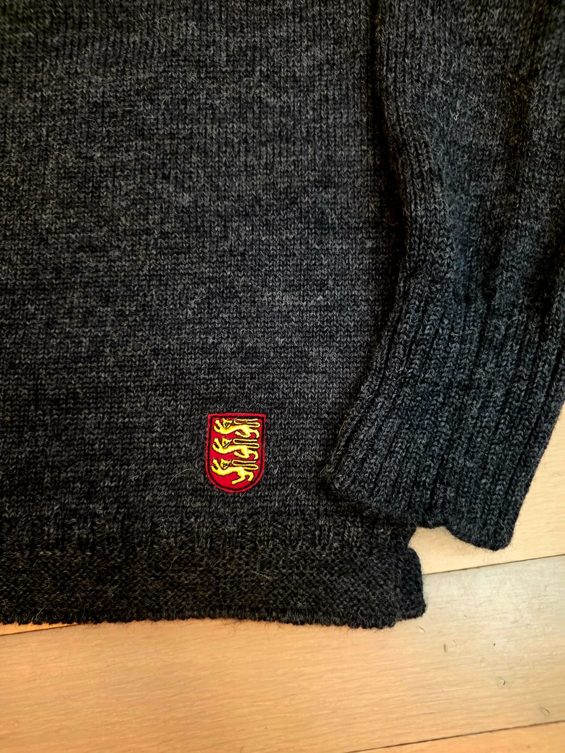 건지울른스 100% 퓨어울(양모) 스웨터105 상품이미지4