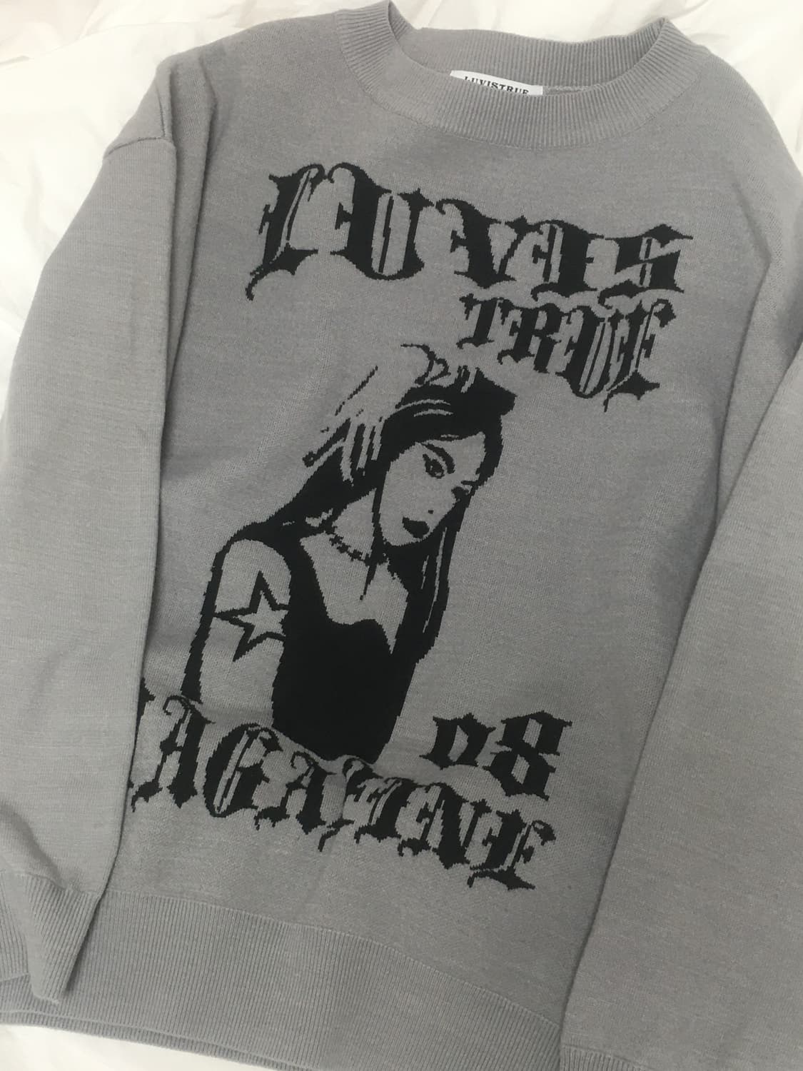 러브이즈트루 펑크깔 니트 상품이미지1