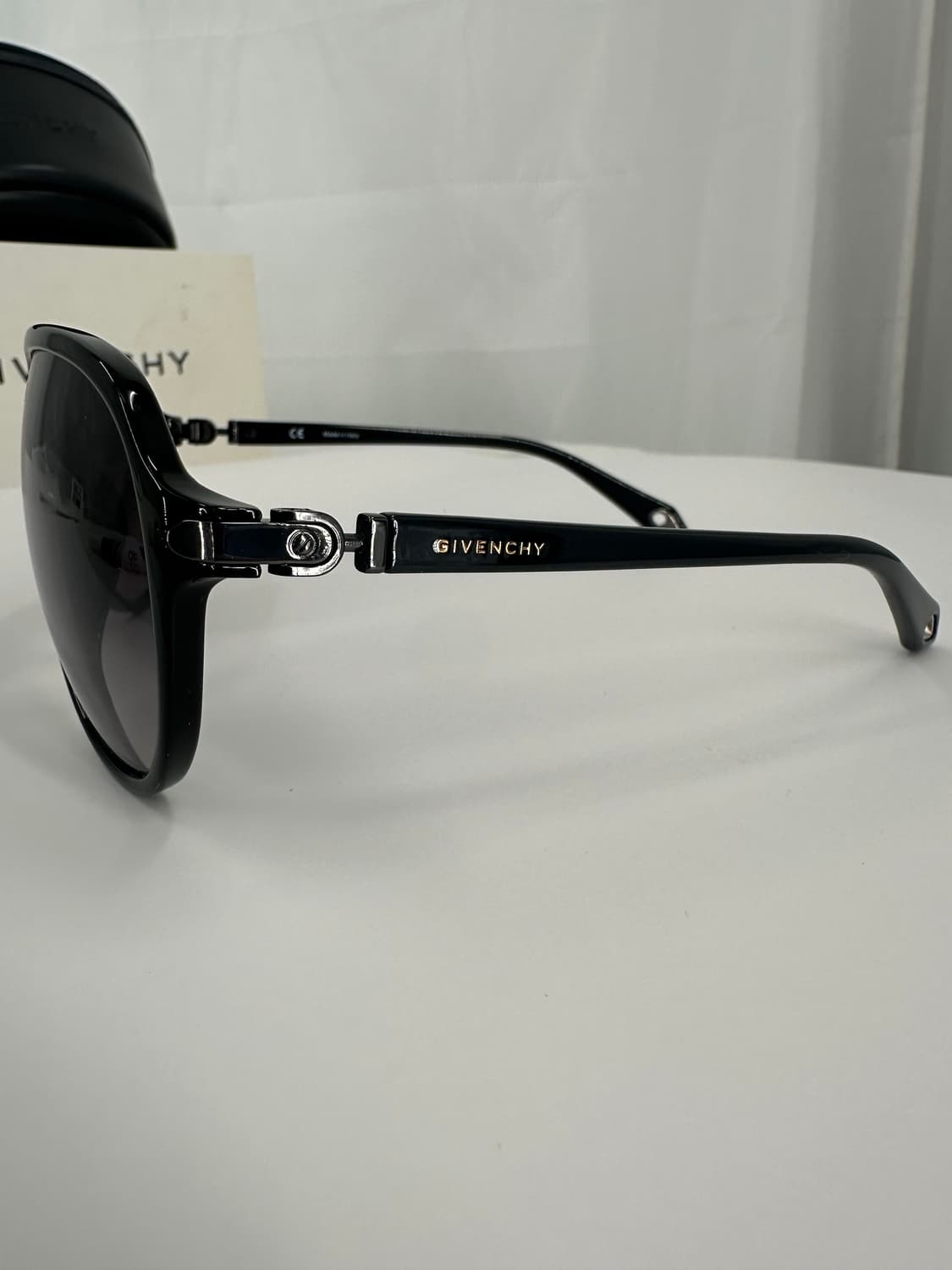 [새상품 무료배송] 정품 지방시 Made in Italy 선글라스 상품이미지3