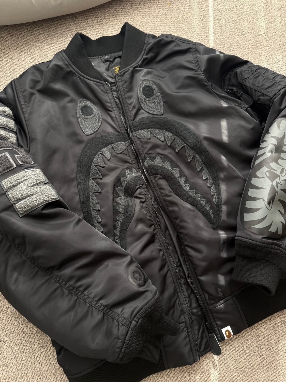 베이프 샤크 ma-1 블랙 상품이미지2