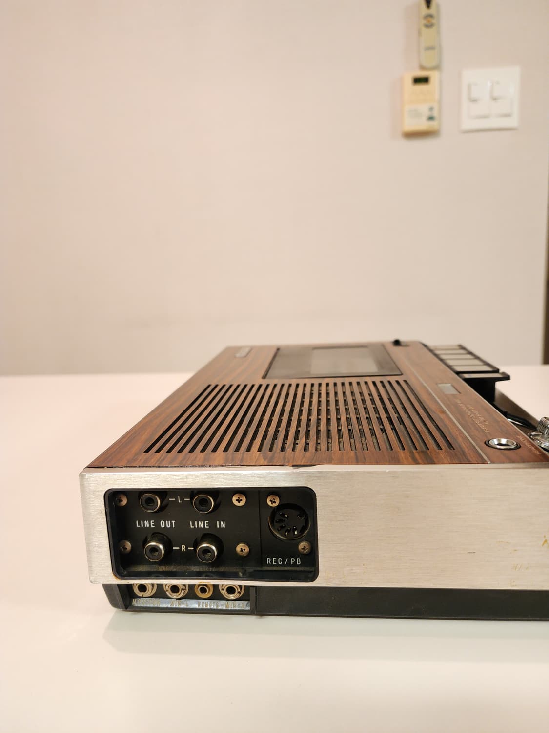 소니 빈티지 스테레오 카세트 플레이어 TC-1200A  상품이미지1