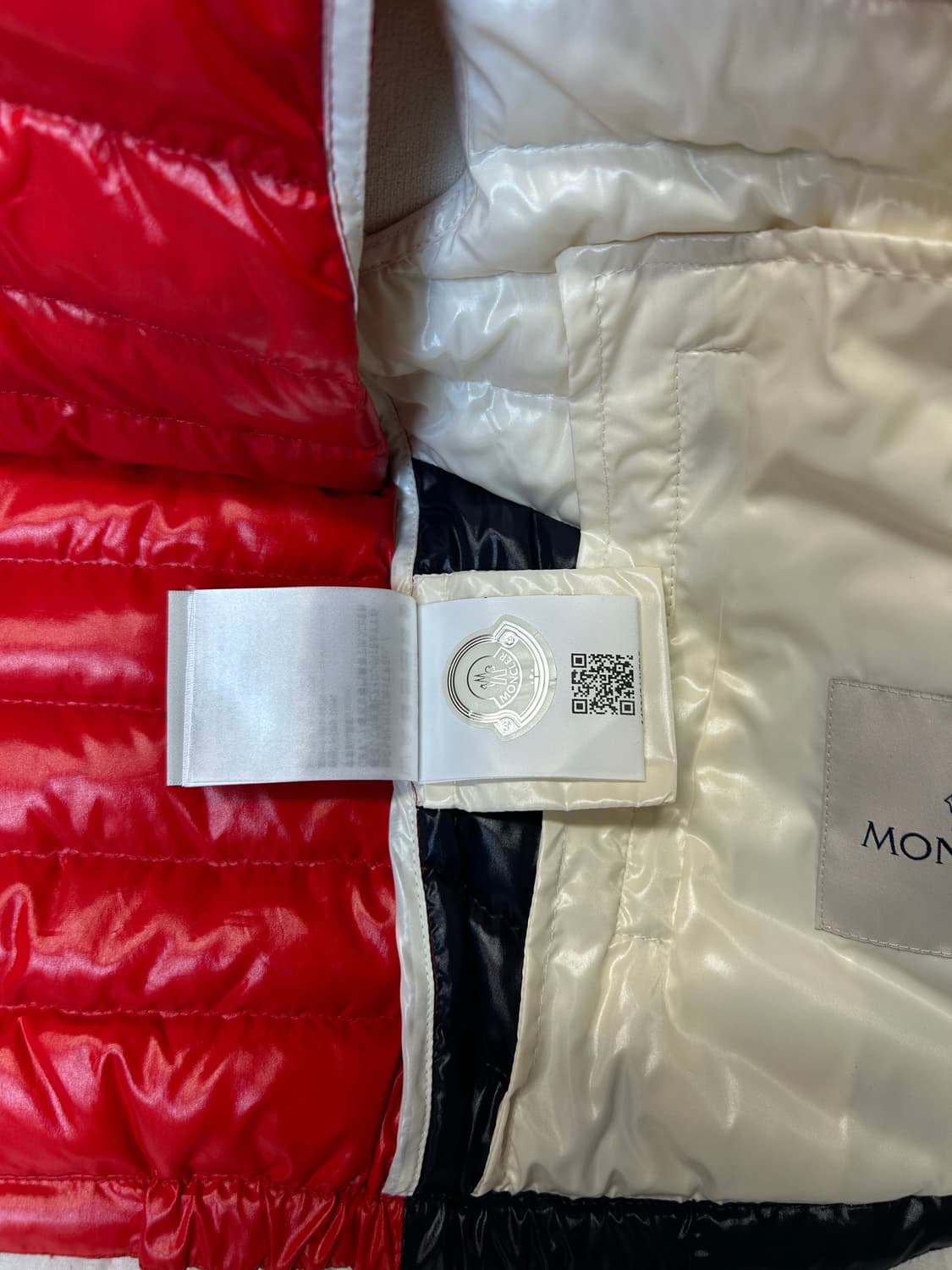 몽클레어 키즈 하리키 후드 베스트 패딩(8세) 상품이미지7