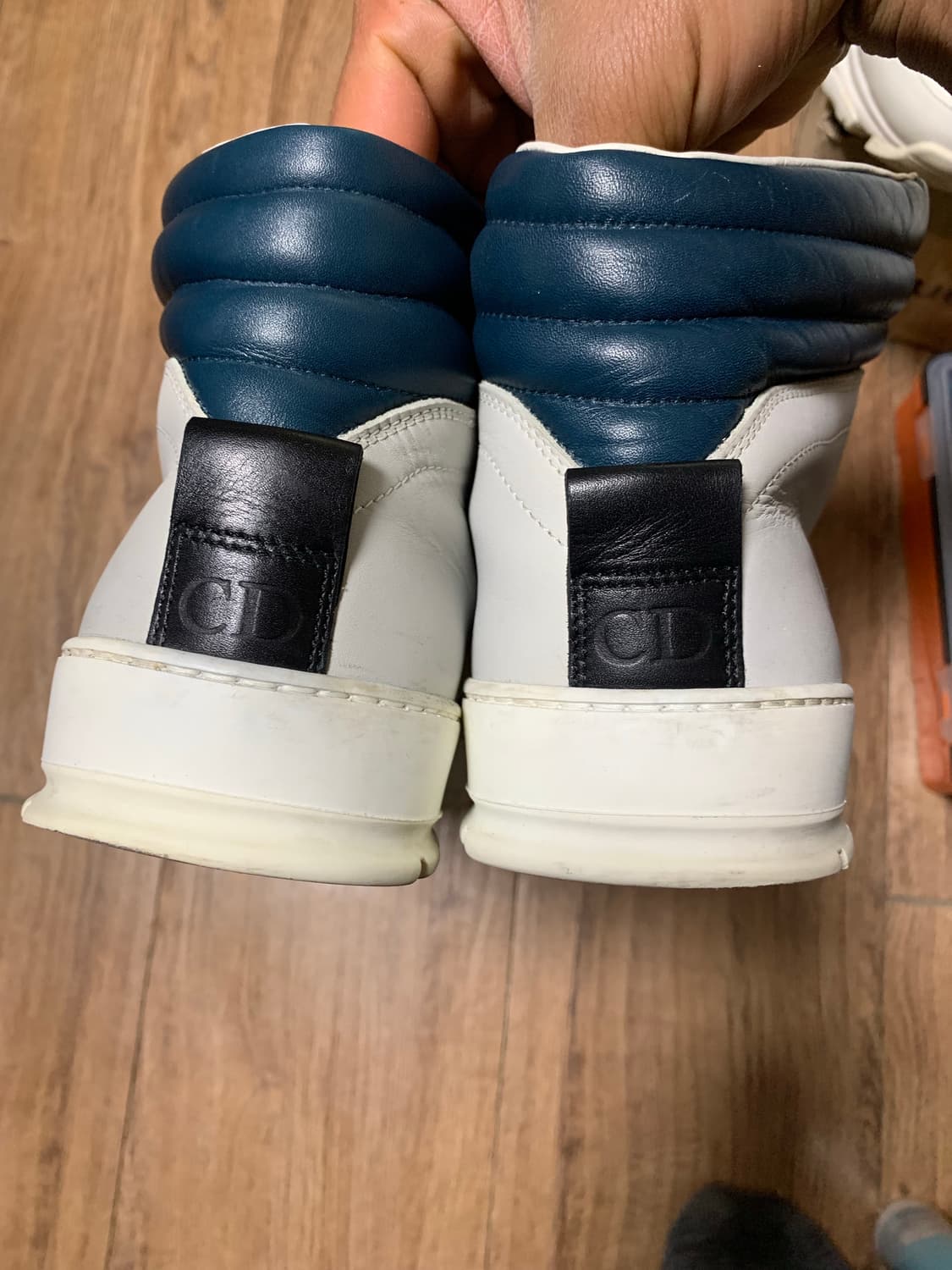 Dior homme 크리스찬 디올 옴므 패딩 칼라 하이탑 스니커즈o 상품이미지8