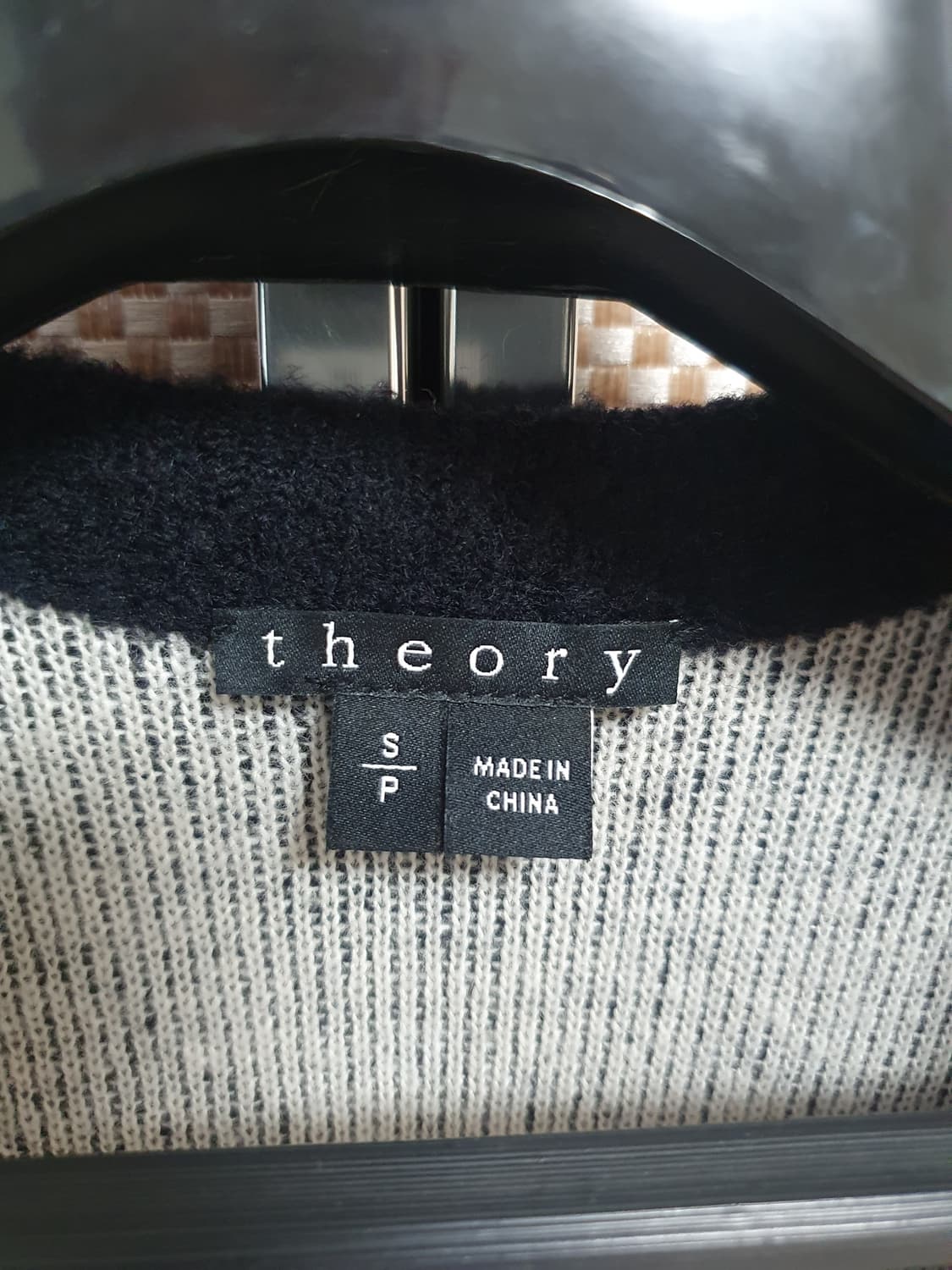 띠어리 부클레 니트코트  상품이미지5