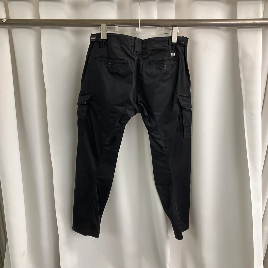 씨피컴퍼니 블랙 스트레치 사틴 카고 팬츠 46 상품이미지2