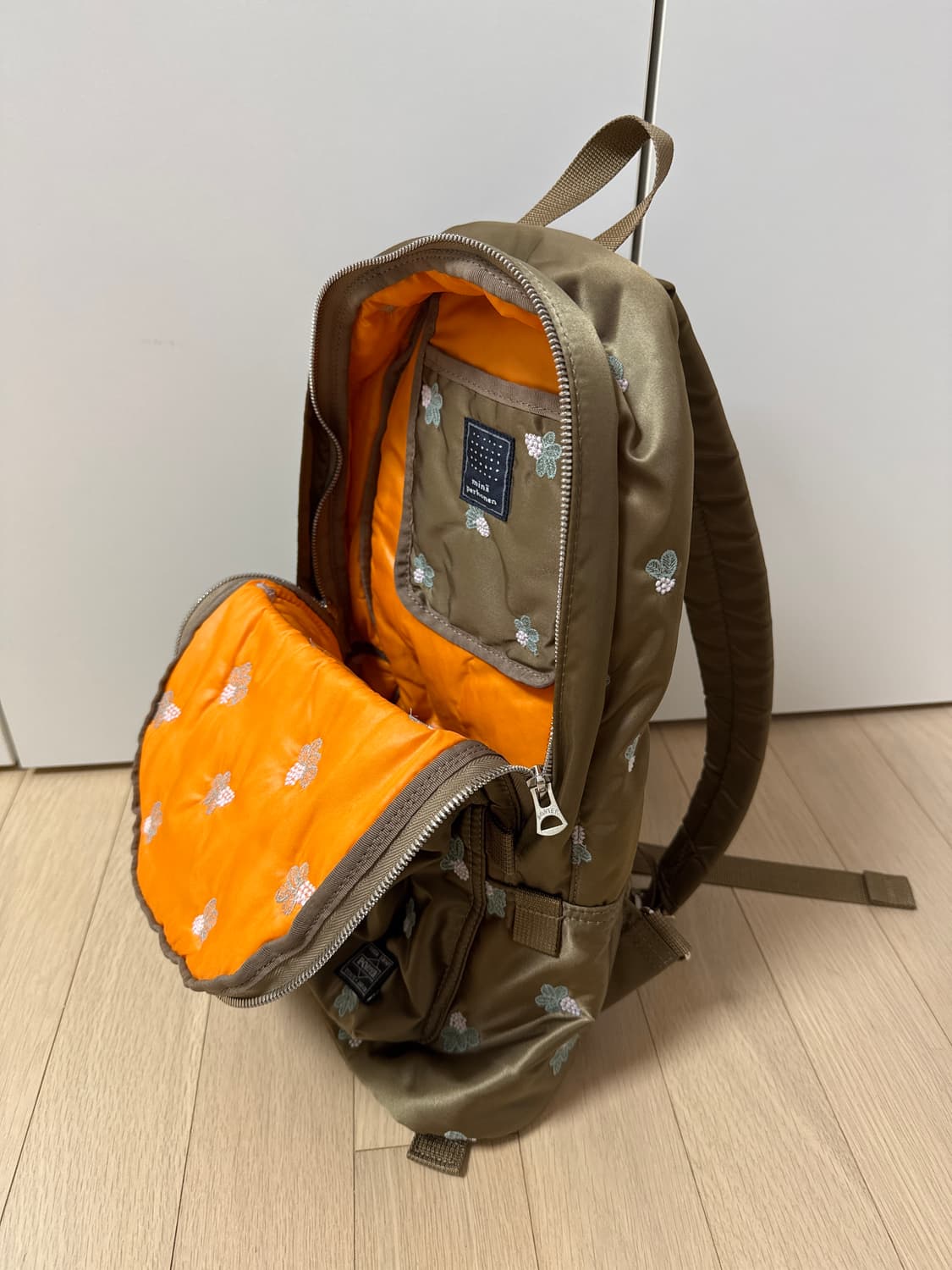 미나 페르호넨 x 요시다포터 데이백 라이트베리 백팩 상품이미지3