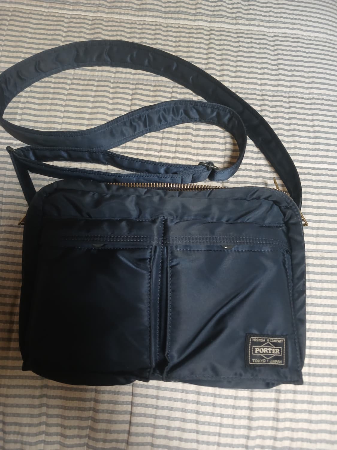 요시다포터 탱커 숄더백 s사이즈 네이비 팝니다 상품이미지1