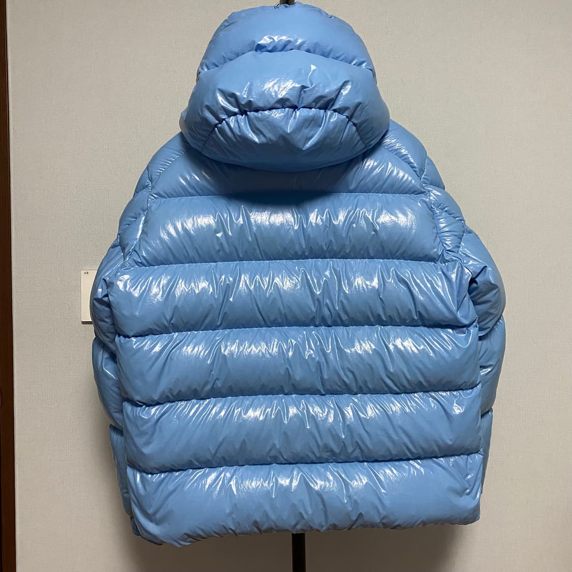 [4] 몽클레어 몽클레르 마야 70 쇼트 다운 자켓 스카이 블루 상품이미지2