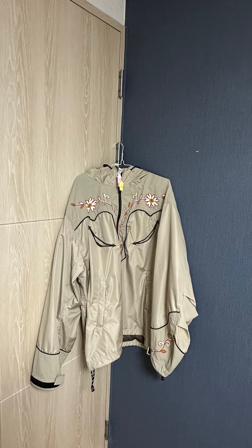 캐피탈 플라워 아노락 상품이미지1