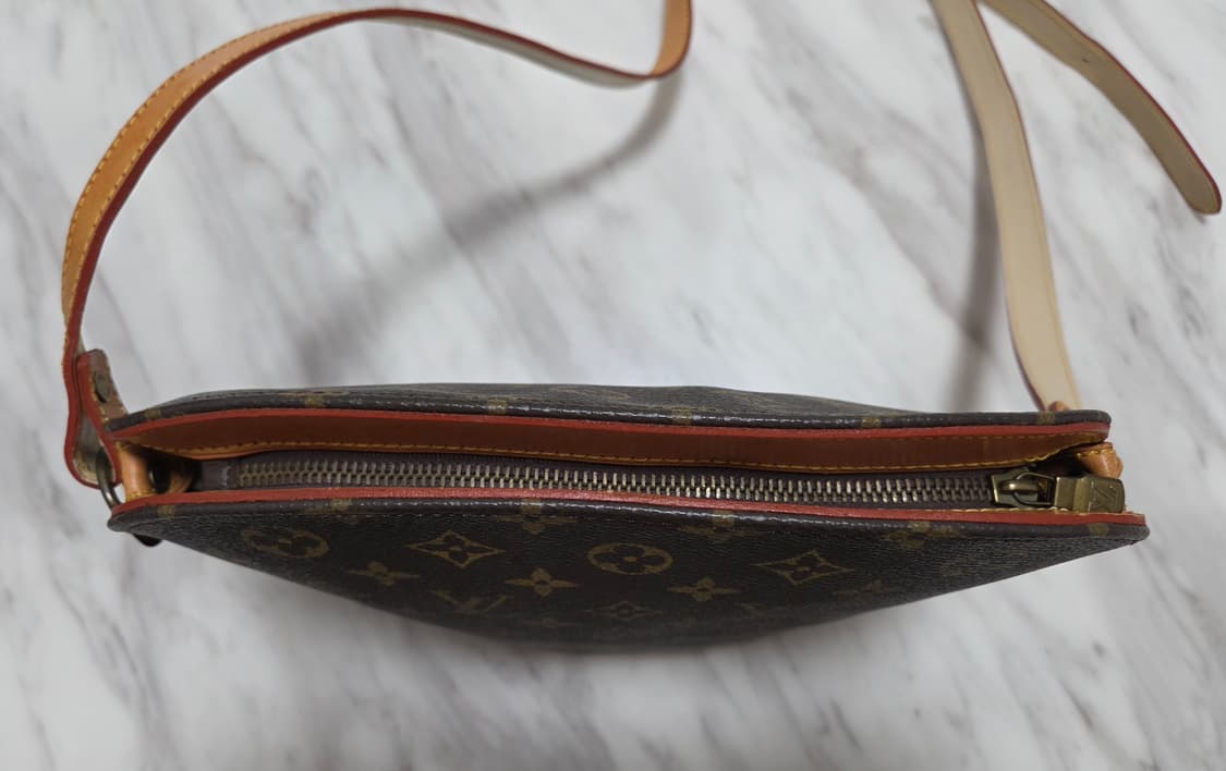 루이비통 버켓 크로스백 상품이미지5