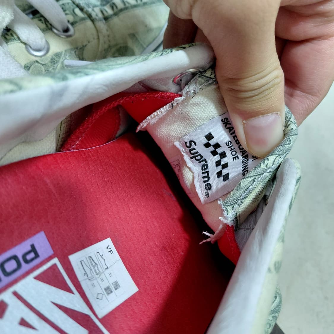 [8.5] Vans Supreme dollor Era 상품이미지2