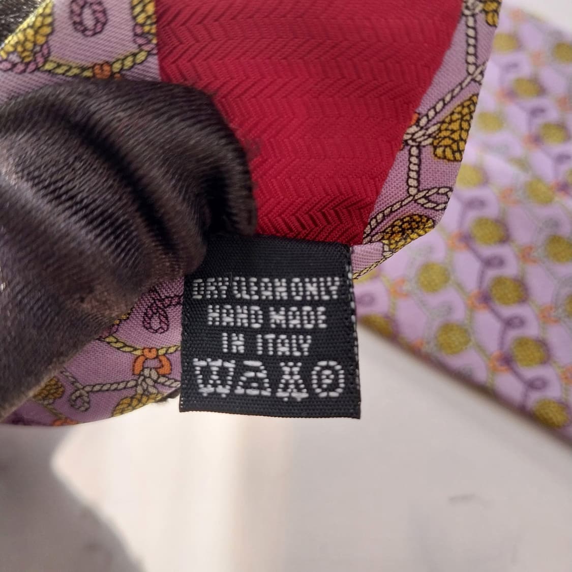 에스 티 듀퐁 실크 연보라 패턴 넥타이 9.5cm A+등급 K1567
 상품이미지10