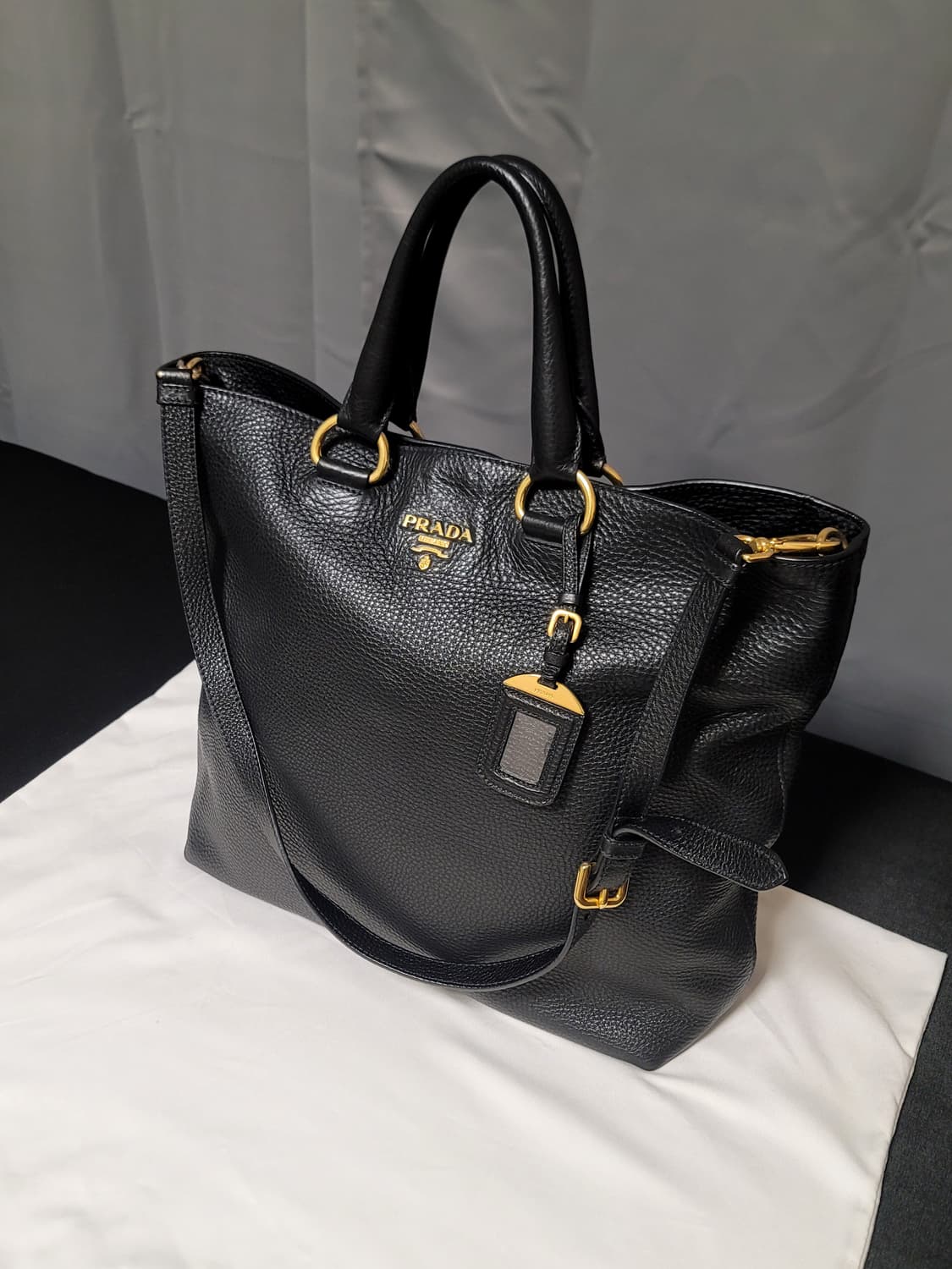 프라다 가방,크로스백토트백(디올샤넬보테가루이비통구찌셀린느생로랑발렌시아가) 상품이미지2