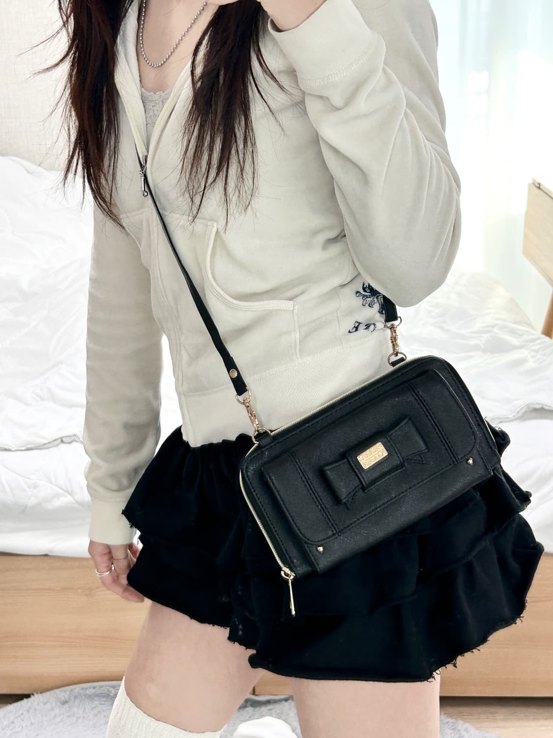 헬로키티 금장 블랙 지갑백 상품이미지1