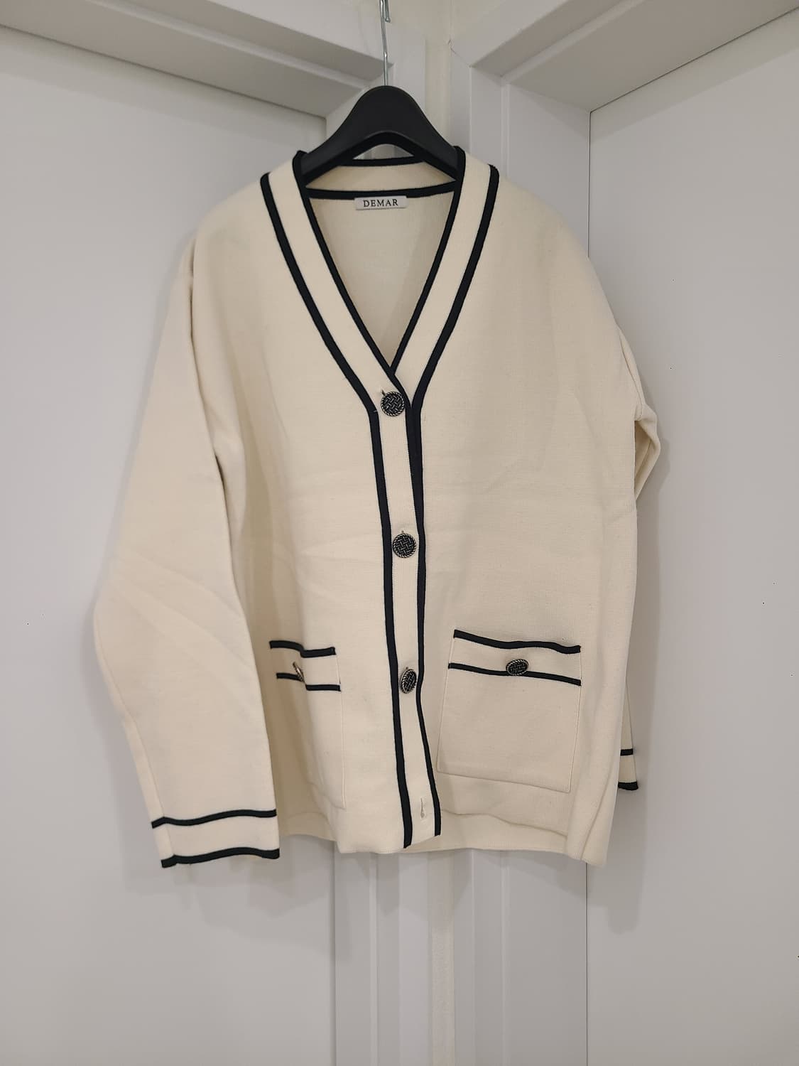 드마르 배색 가디건 상품이미지1