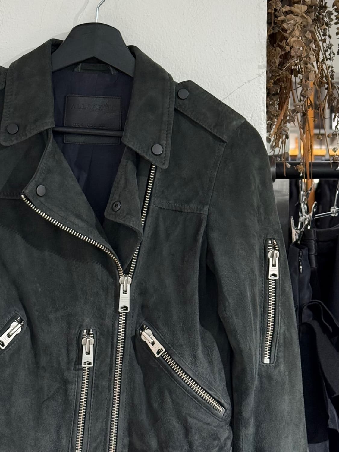 올세인츠 딥 카키 에드워즈 바이커 고트 스킨 스웨이드 자켓 상품이미지4