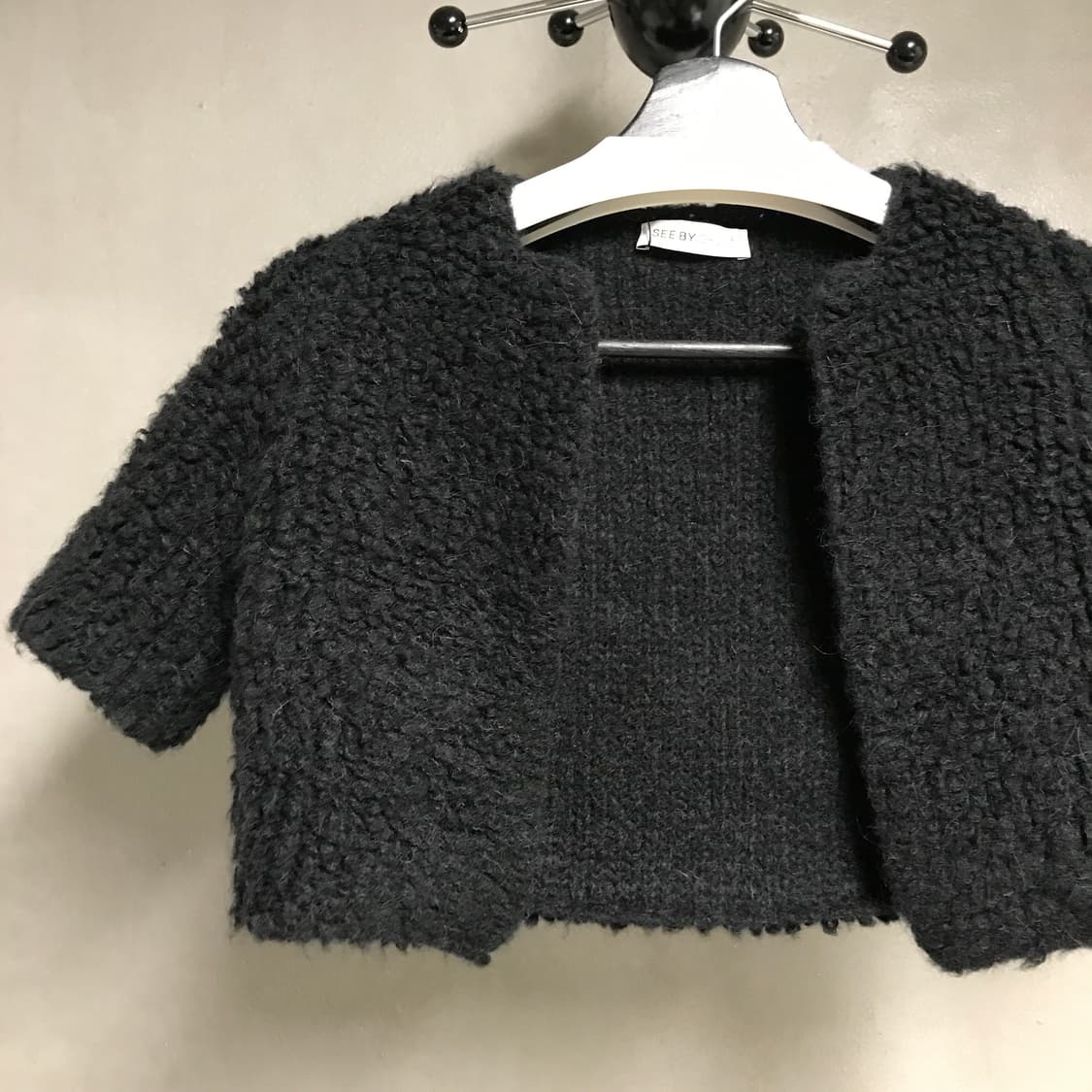 끌로에 반팔 가디건 블랙 82(W) 상품이미지2