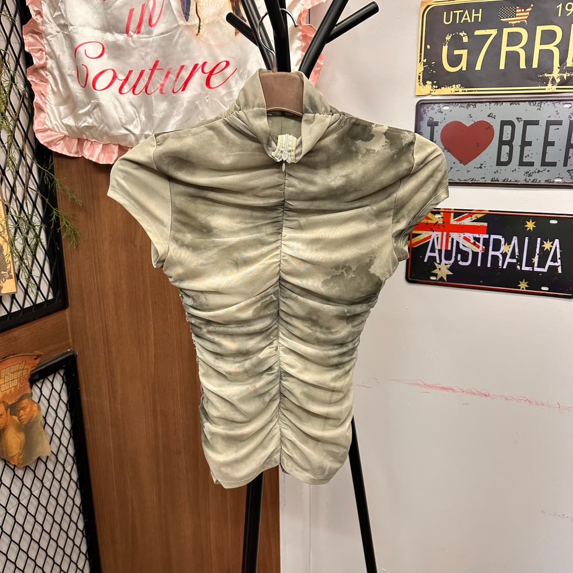 Pale Green Tie-Dye Shirred Mock Neck Top 상품이미지2