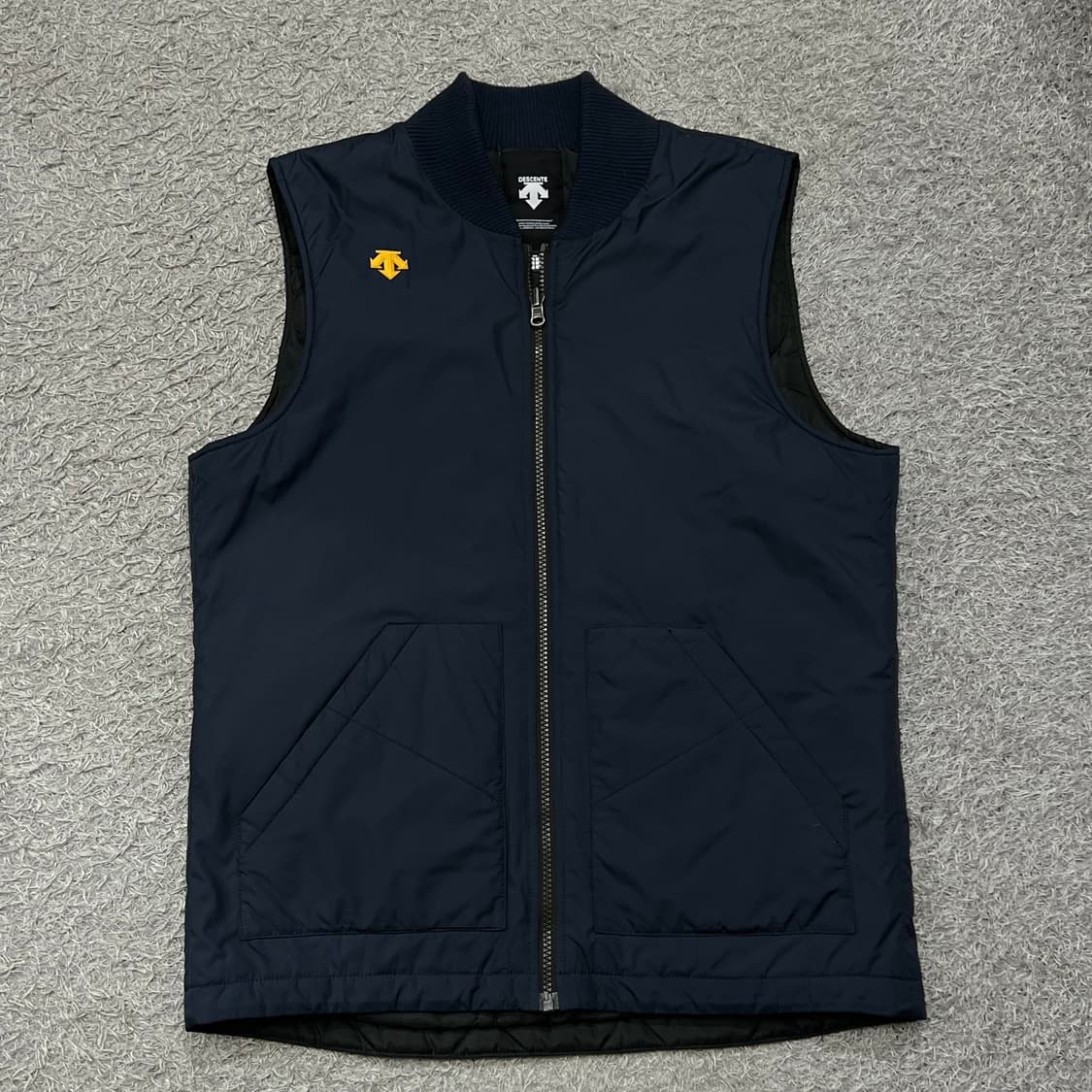 [95] 데상트 패딩조끼 상품이미지2