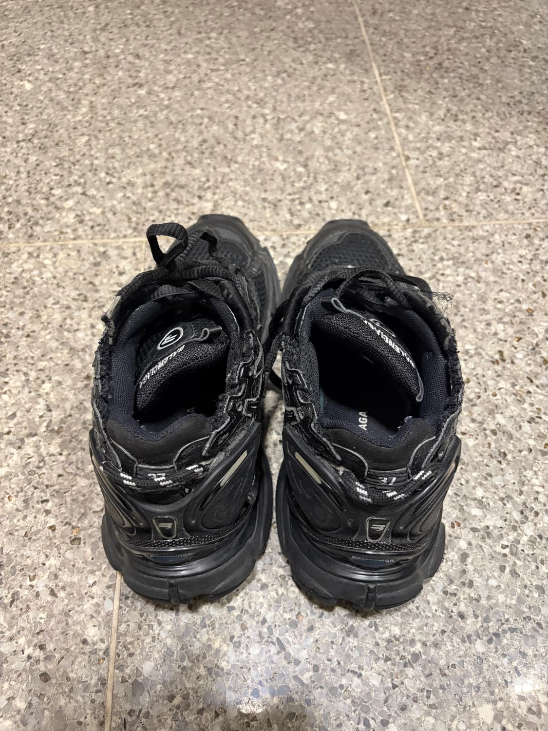 발렌시아가 러너 올블랙 37 상품이미지4