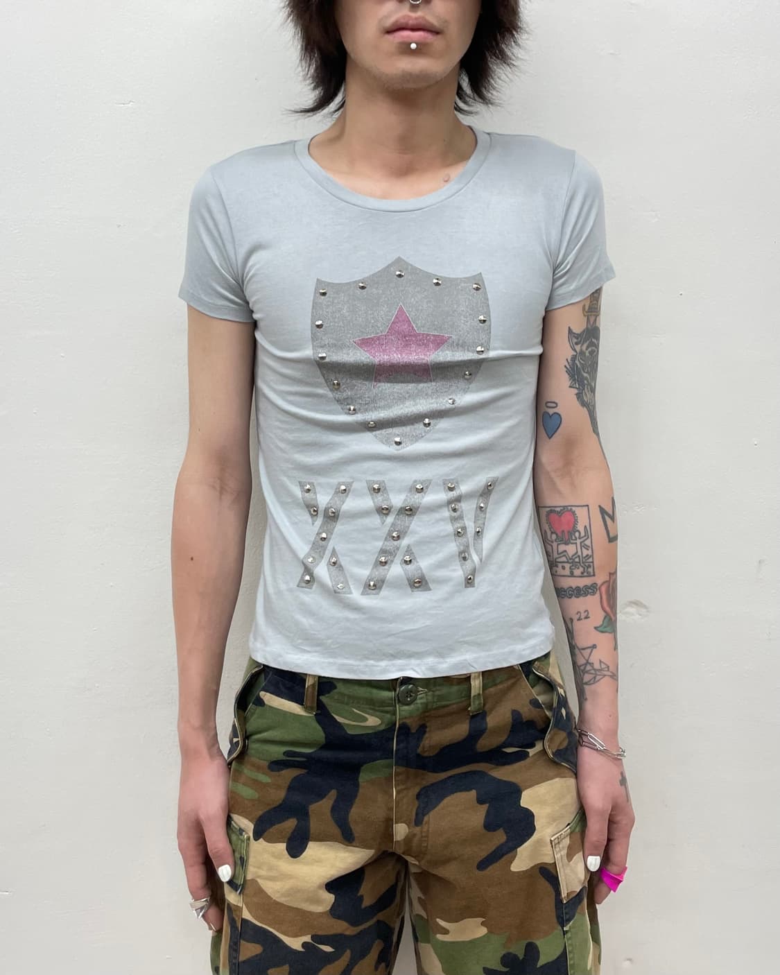 Studded Star Vintage Gray T-shirt 상품이미지1