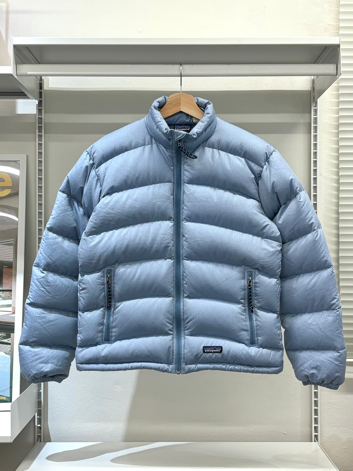 파타고니아 02‘s 구스다운 패딩 상품이미지1