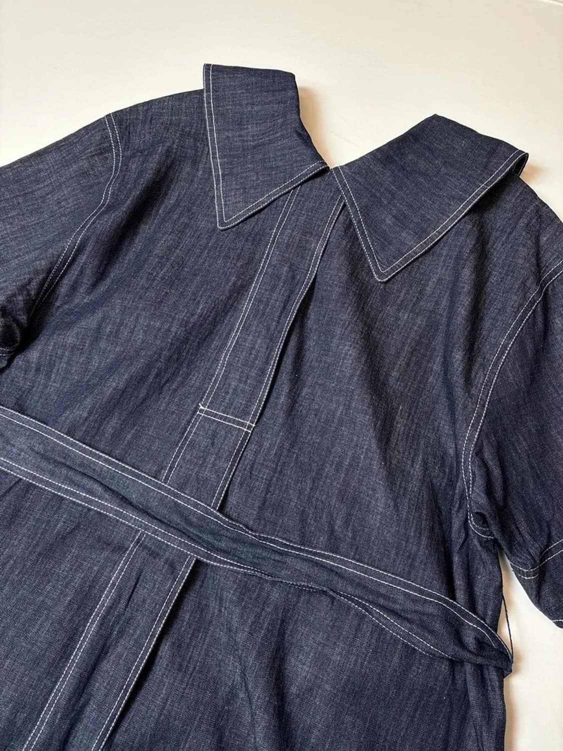 스튜디오톰보이 23ss 빅카라 벨티드 데님 원피스 PN8711 상품이미지5