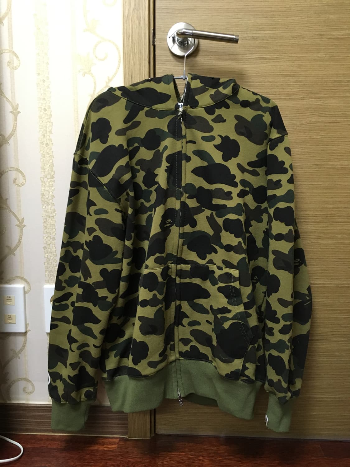 급처) 베이프 샤크 카모 후드 녹계🙉 상품이미지2