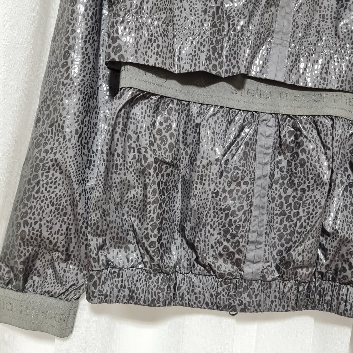 스텔라 맥카트니 × 아디다스 바람막이 자켓 (4455/표기XS) 상태최상 상품이미지5