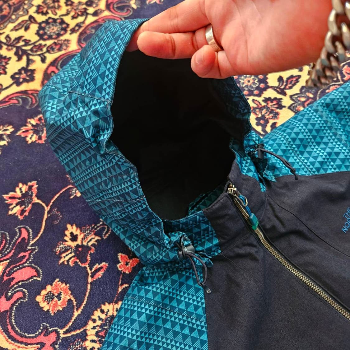 노스페이스 블루 에스닉 블럭
바람막이 자켓 L size 상품이미지3