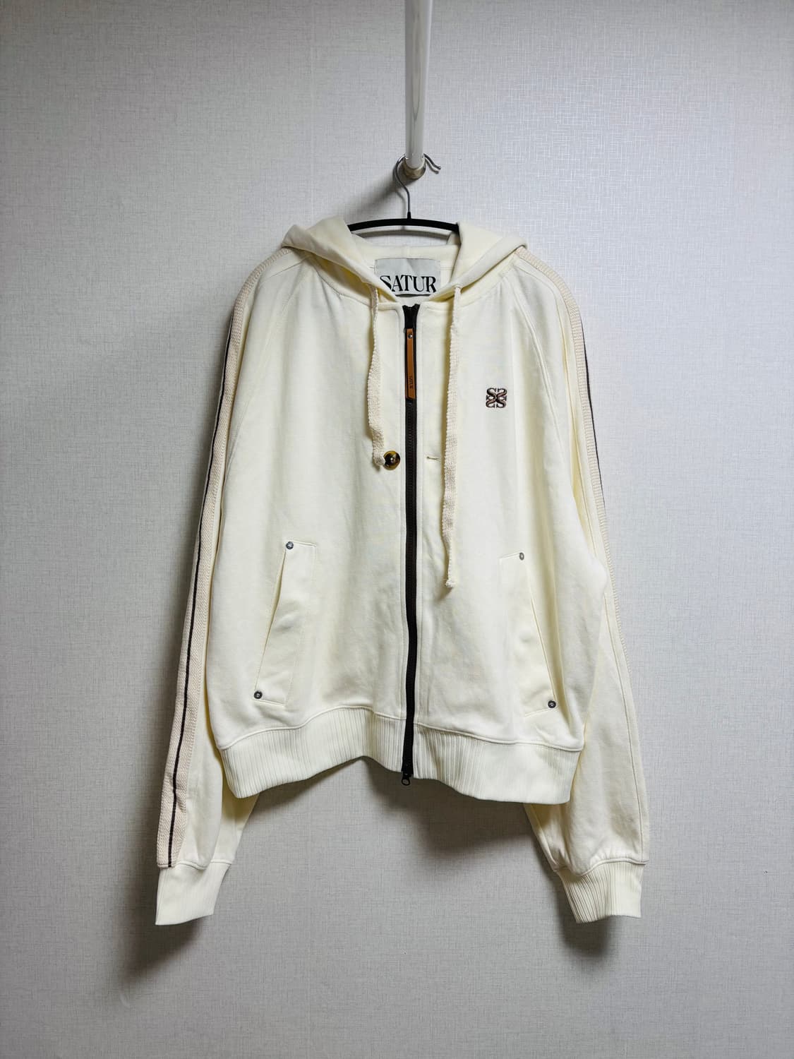 SATUR 새터 로고 자수 집업 후드집업 상품이미지3